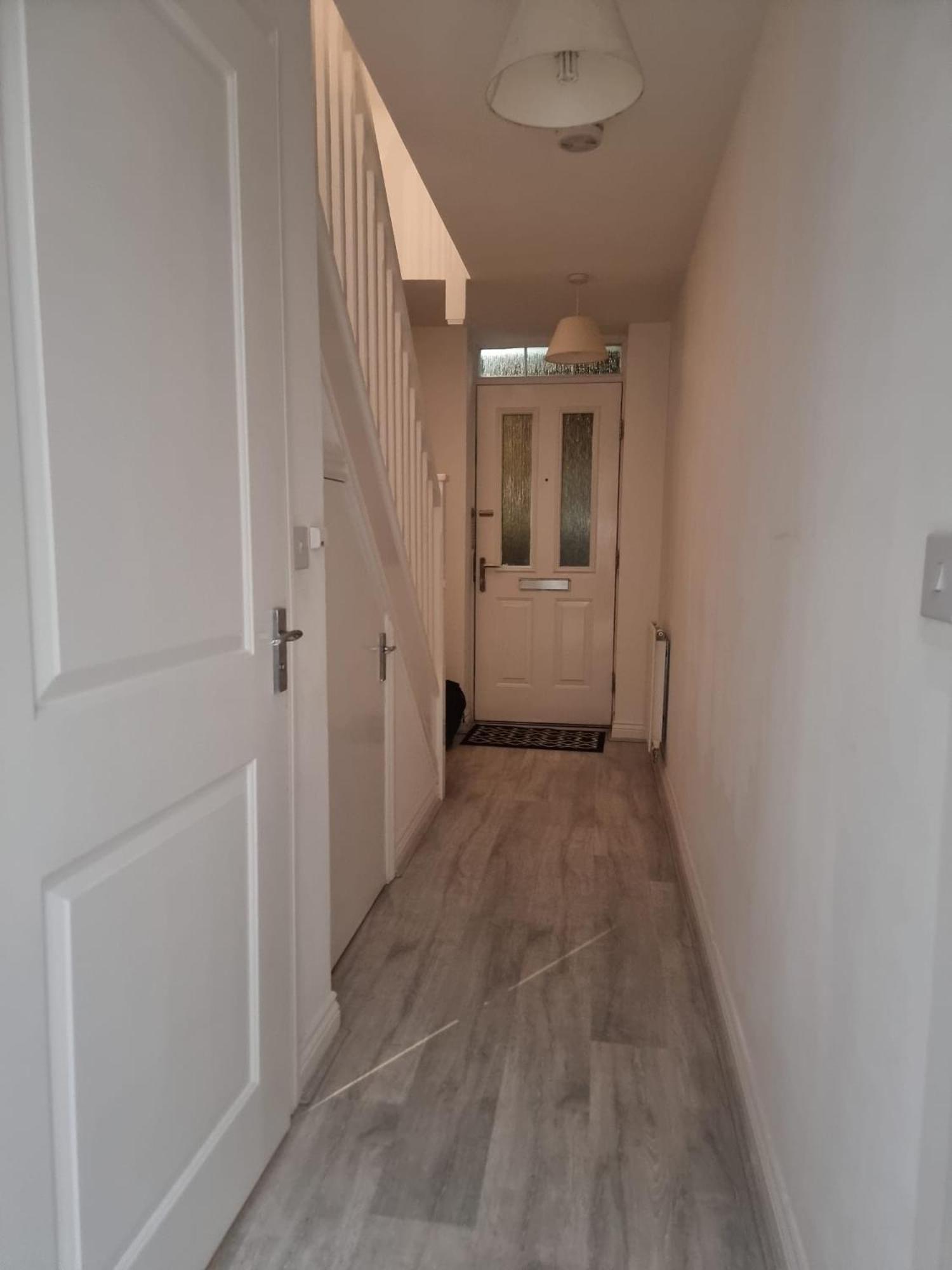 Bromley Common- Double Bedroom With En-Suite With Private Lounge In Shared Town House Exterior photo